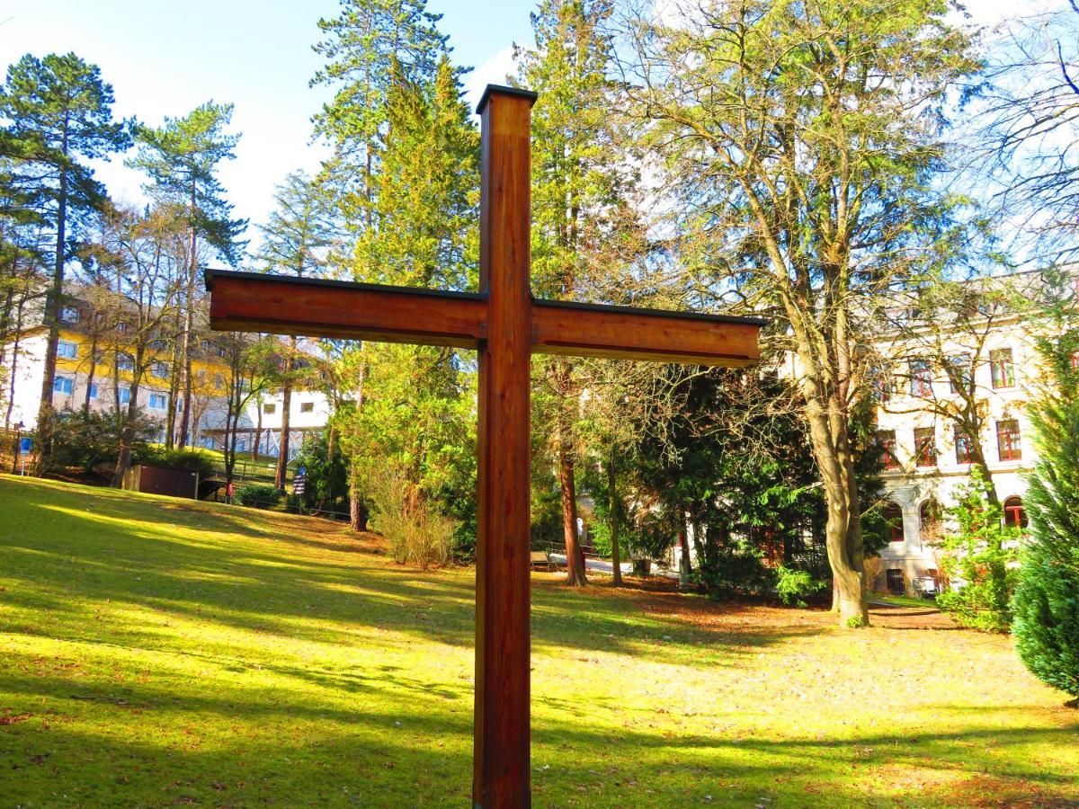 Saechsisches Gemeinschafts-Diakonissenhaus Zion E. V. Aue  Eksteriør billede